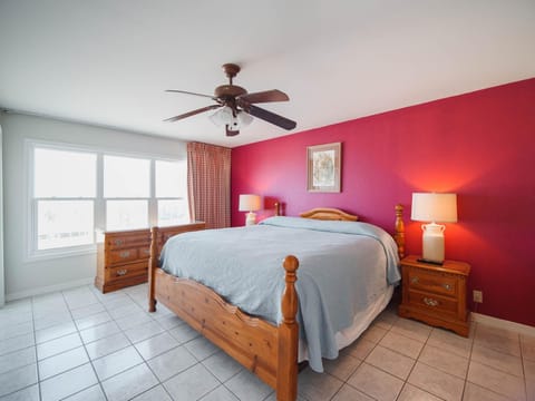 Relaxing Condo, Great Location, 3 Minute Walk To The Beach Condo Copropriété in South Padre Island