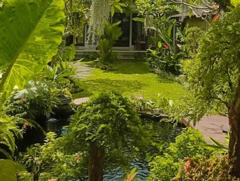 BatanTop Ubud guest house Bed and Breakfast in Ubud