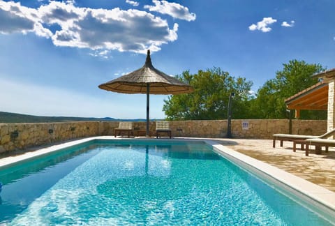 Pool view, Swimming pool