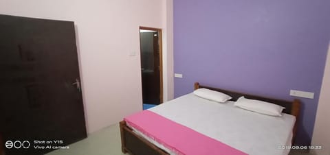 MAYUR paying Guest house Bed and Breakfast in Varanasi