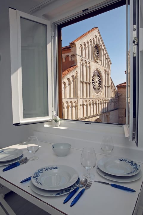 View (from property/room), Dining area