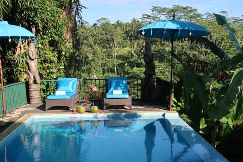 Massage, Solarium, Pool view, Swimming pool