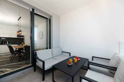 Balcony/Terrace, Balcony/Terrace, Dining area