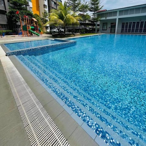 Property building, Swimming pool