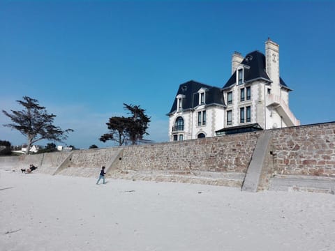 Property building, Beach