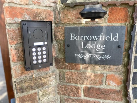 Borrowfield Lodge Vacation rental in Derby
