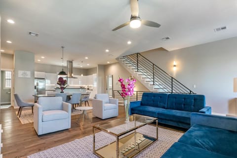Private Living Villas Near City Hot Spots Maison in New Orleans