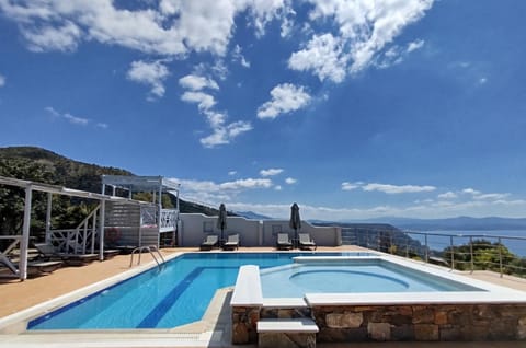 Mountain view, Sea view, Swimming pool