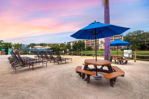 Hilton Vacation Club Aqua Sol Orlando West Resort in Four Corners