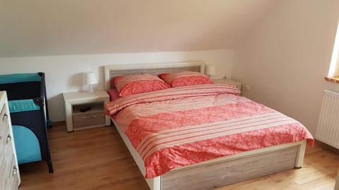 Dom Majówka House in Pomeranian Voivodeship