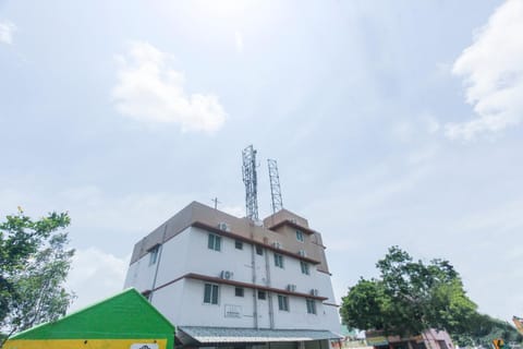 OYO Flagship Nest Residency Hotel in Coimbatore
