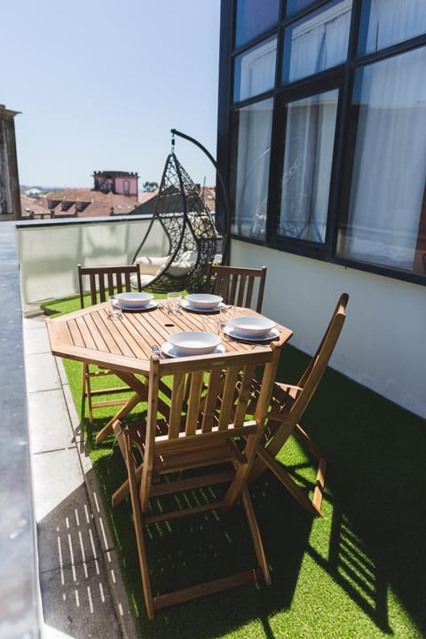 Patio, Facade/entrance, Balcony/Terrace