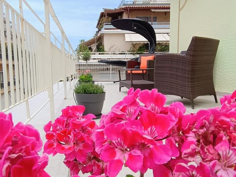 Spring, View (from property/room), Balcony/Terrace