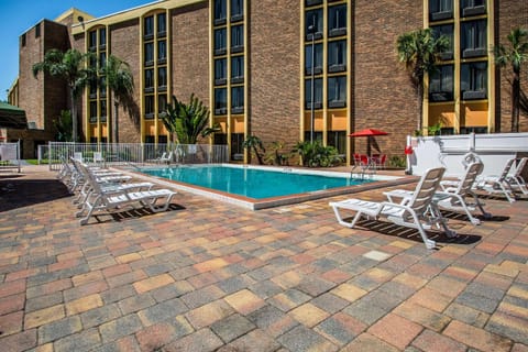 Comfort Inn & Suites Kissimmee by the Parks Hotel in Bay Lake