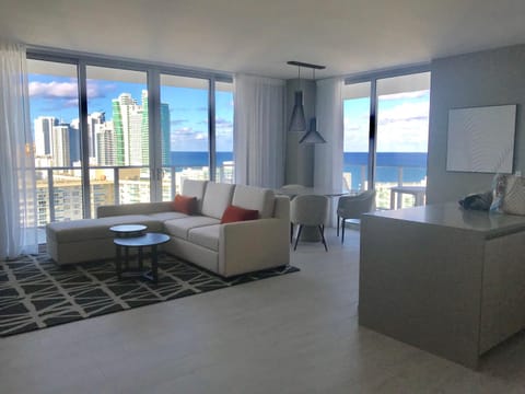 Living room, Seating area, City view, Sea view