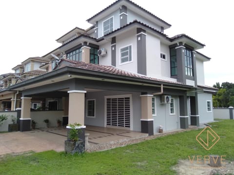 Ipoh Gunung Lang Premium Semi-D Villa by Verve Casa in Ipoh