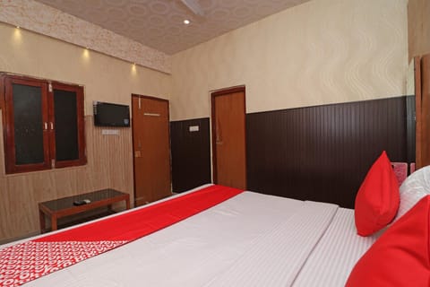 OYO 13234 Hotel Mahak Hotel in Lucknow