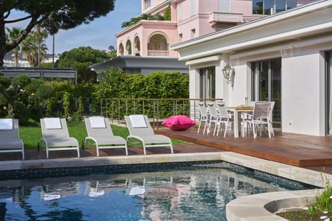 FRGK"Contemporary Villa on the Croisette with Stunning Sea Views & Private Pool!!! Villa in Cannes