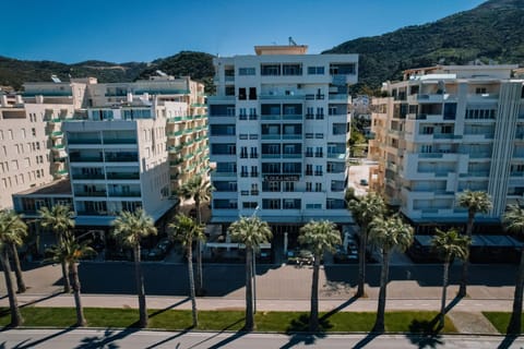 Property building, Day, Neighbourhood, Natural landscape