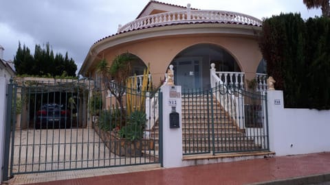 Property building, Facade/entrance