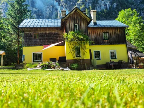 Property building, Natural landscape, Garden, Garden view