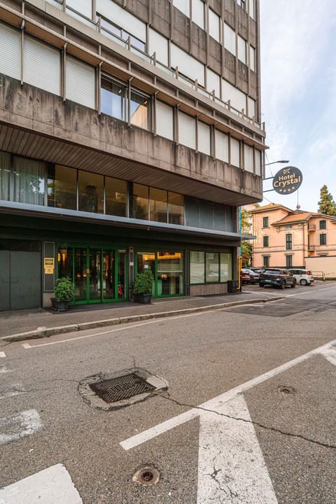 Property building, Street view