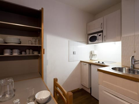 Studio Brides-les-Bains, 1 pièce, 4 personnes - FR-1-512-80 Apartment in Les Allues