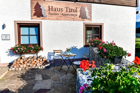 Haus Tirol Ehrwald Bed and Breakfast in Garmisch-Partenkirchen