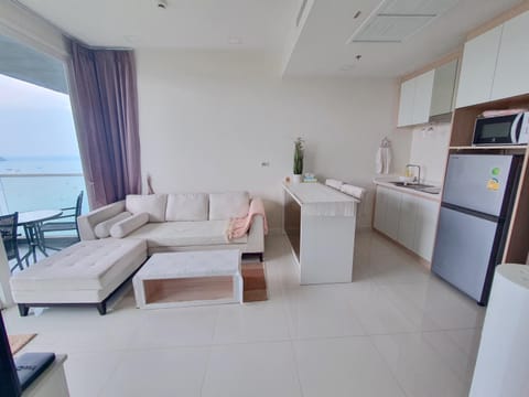 Delmare Beachfront Bangsaray Premium Condominium Apartment in Pattaya City