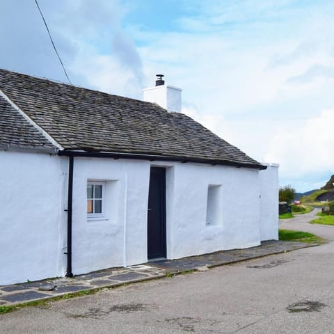 Property building, Street view