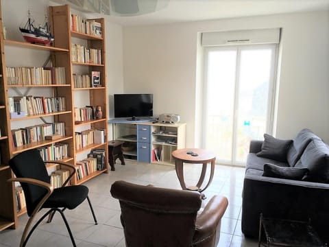 Appartement 3* face mer avec wifi, plage à 50m - Trégastel - FR-1-368-123 Apartment in Trégastel