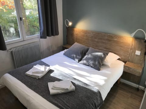 LE NID DE LA PIRAZ - Parking, Balcon & Netflix ! Apartment in Annecy
