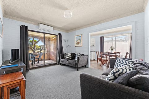 Apollo Unit 19 Ground Floor Apartment in Narooma