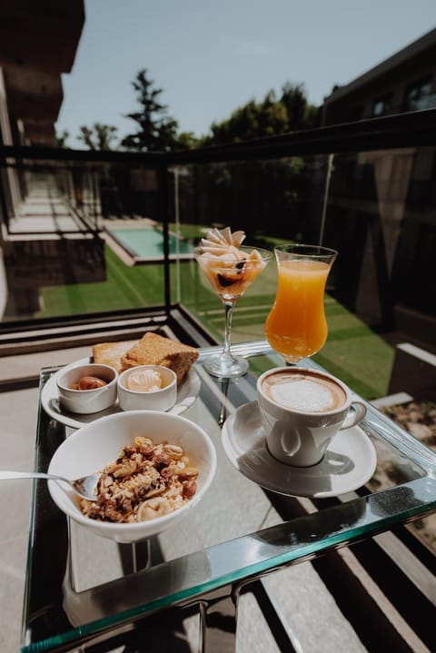 Balcony/Terrace, Breakfast