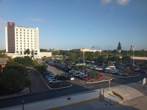 Day, City view, Parking