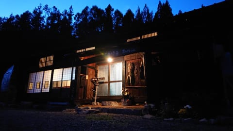 むかしの暮らし体験ー古民家の宿 みのり家 Bed and Breakfast in Takayama