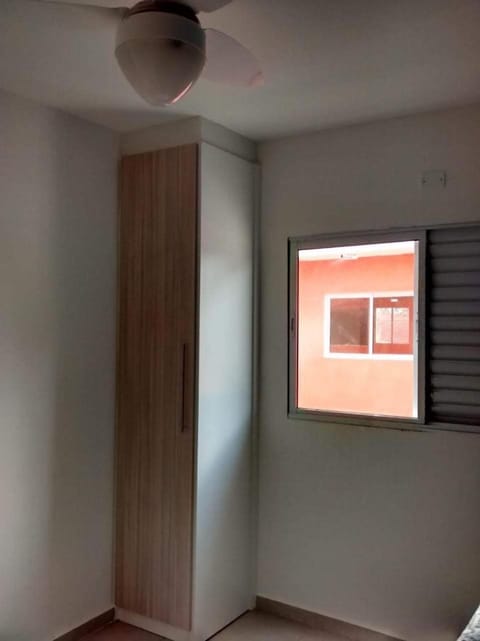 Apartamento Boraceia 200 metros da praia, com ar condicionado Condominio in Bertioga