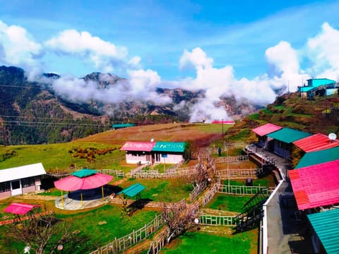 Bamboo Junction Resort - Kanatal, Valley & Mountain View Resort in Uttarakhand