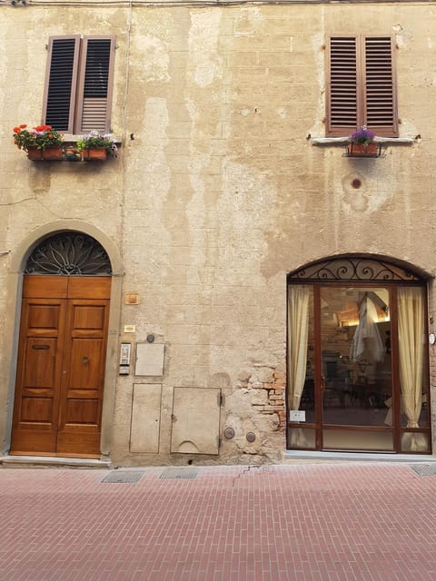 Facade/entrance, Street view