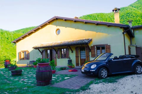 Agriturismo Pompagnano Farm Stay in Umbria