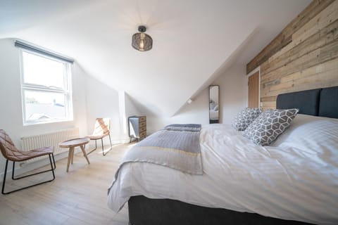 4 Ashbrook Windmill Apartment in Oxford