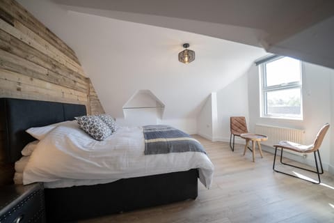 4 Ashbrook Windmill Apartment in Oxford