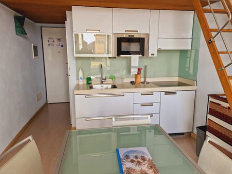 Le Palmaro Apartment in Menton