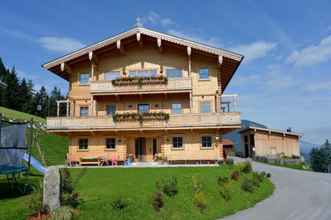 Property building, Day