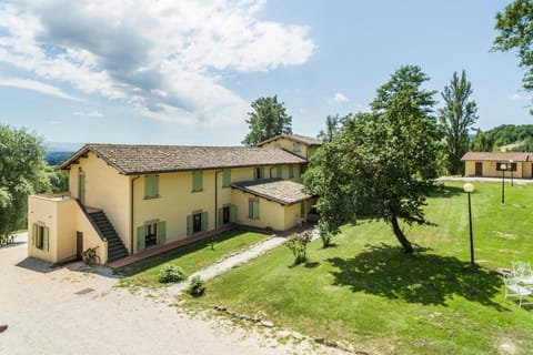 Abadia Farneto Farm Stay in Umbria