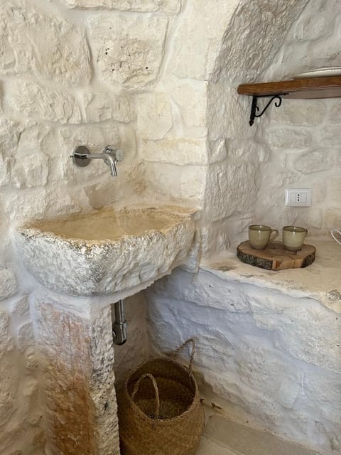 Agli Antichi Trulli B&B In Masseria Bed and Breakfast in Province of Taranto