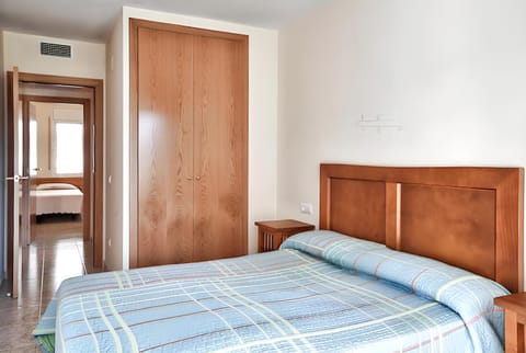 2 bedrooms apartement with shared pool at Platja de la Pineda Apartment in La Pineda