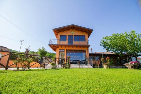 Property building, Facade/entrance, Garden view