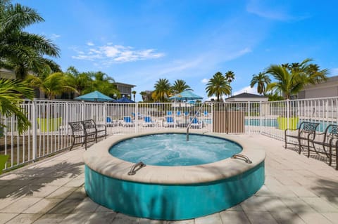 Clarion Inn & Suites Across From Universal Orlando Resort Hôtel in Orlando