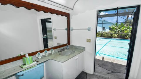 Villa Belle Paradise - Oasis Of Calm Villa in Cape Coral